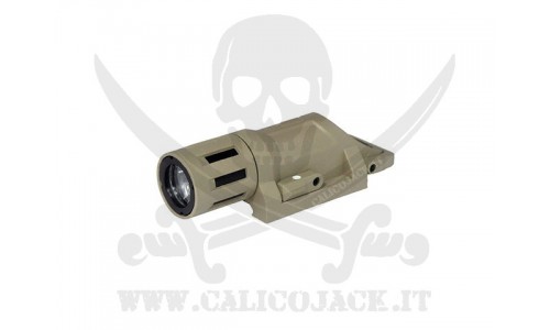 WEAPON LIGHT 220L COYOTE